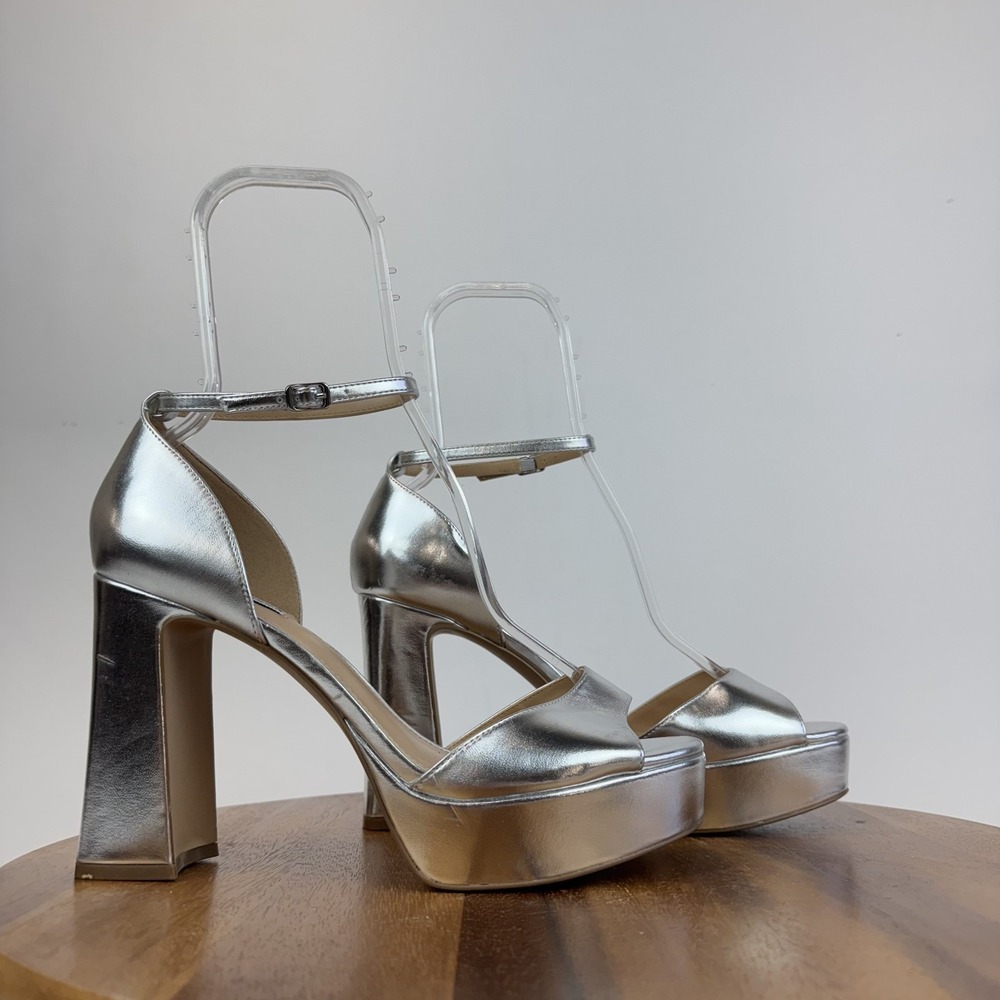 New Womens Steve Madden Spence Sliver Faux Leather Platform Sandal Size 11 M - Picture 1 of 8